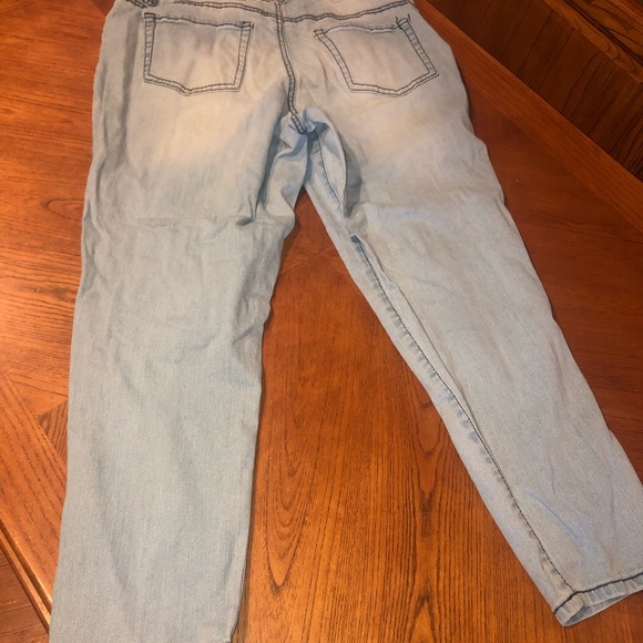 Faded Glory 16W, EUD w/ embroidery - Picture 5 of 6